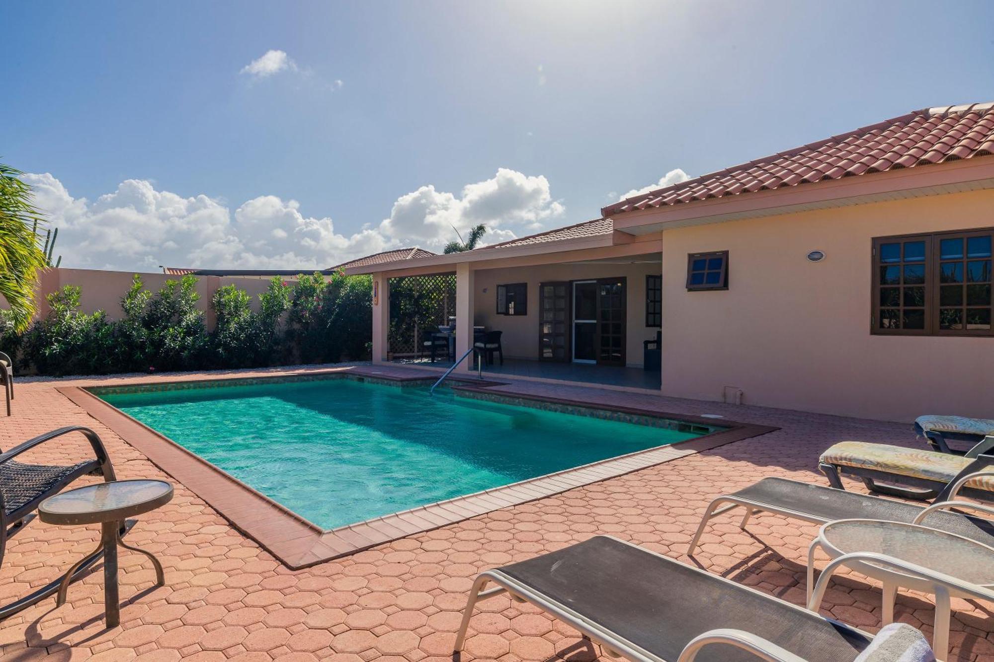Sunrise Villa Is Gorgeous For Daily Views Of Sunrises And Sunsets Palm Beach Bagian luar foto